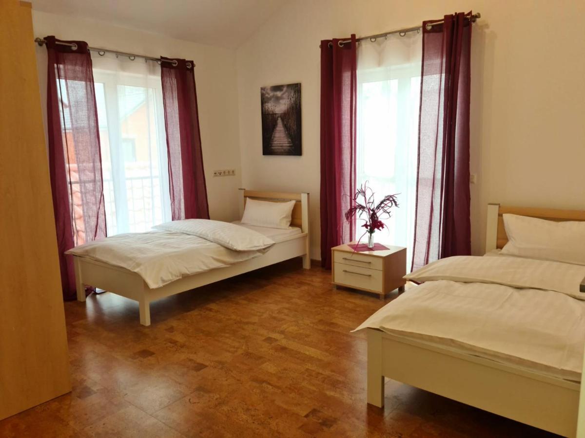Apartment Gaestehaus Staudenschloss Mickhausen Exteriér fotografie