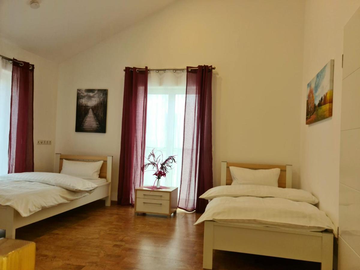 Apartment Gaestehaus Staudenschloss Mickhausen Exteriér fotografie